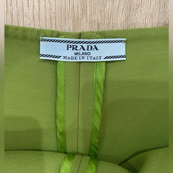 PRADA 100% Virgin Wool Green Knee Length Bermuda High Waisted Shorts - Picture 4 of 14